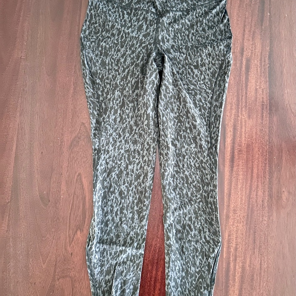 Lululemon Grey Leggings - Size 8